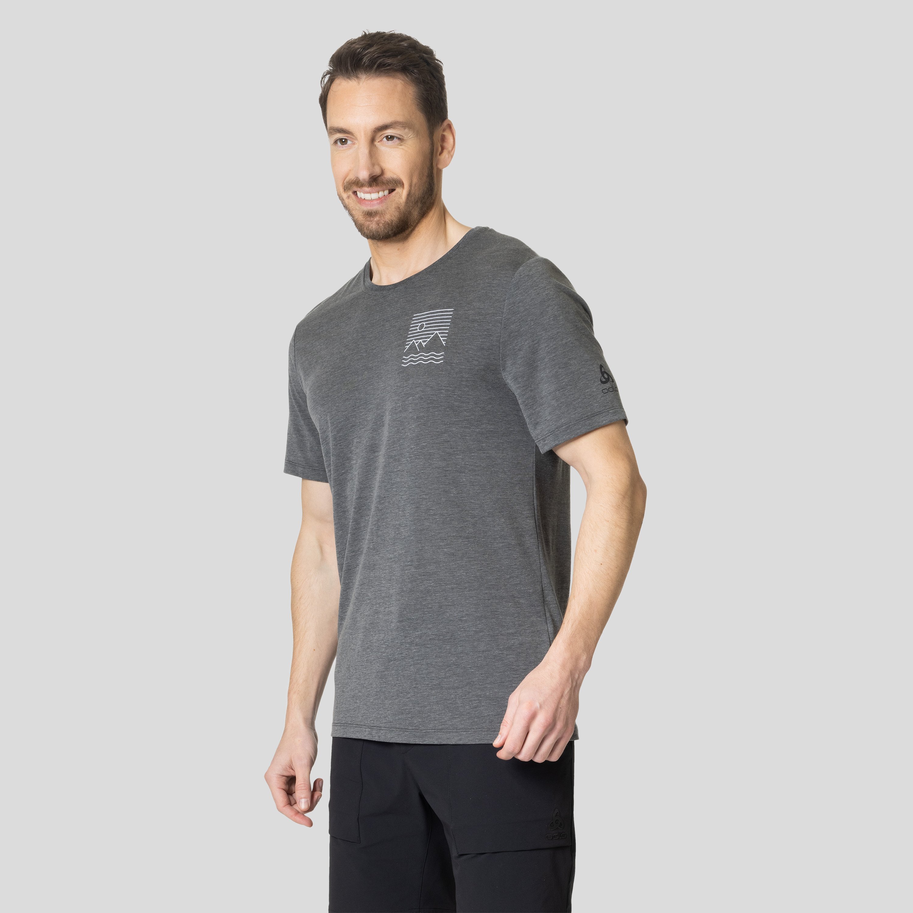 ODLO Ascent 365 T-Shirt mit linearem Landschaftsprint für Herren, XXL, schwarz